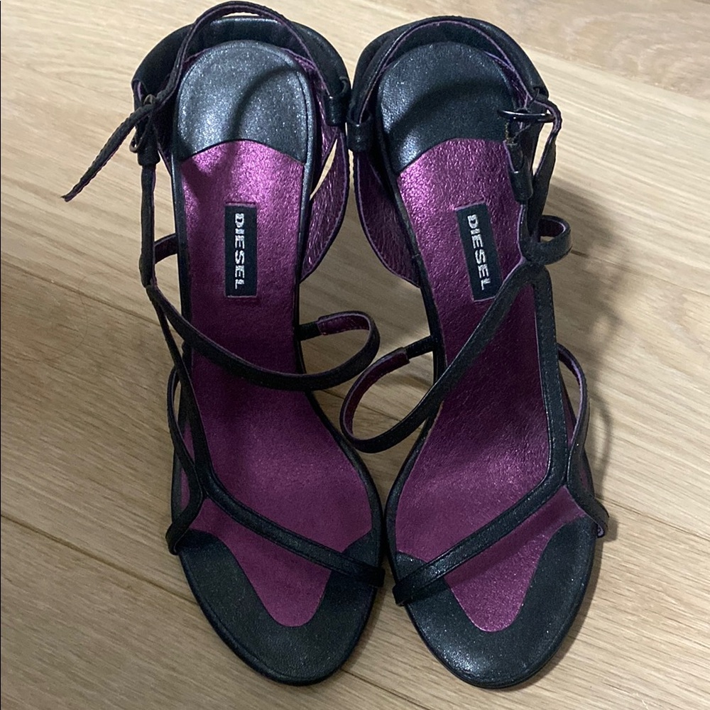 Diesel Women's Black and Purple Strappy Heels